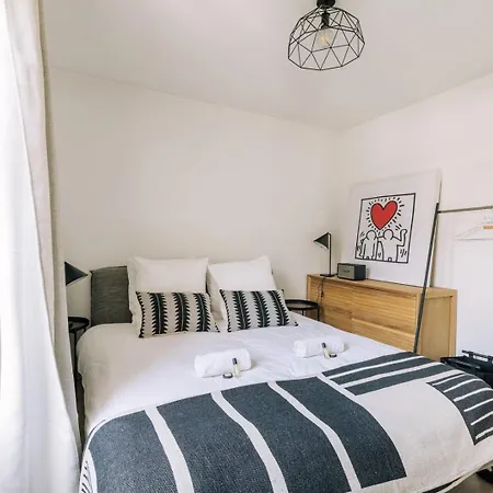 Guestready - Charming Apartment On The Top Floor Paris Exterior photo